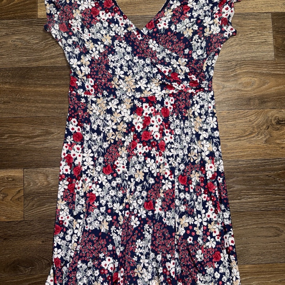 Kaileigh Navy and White Floral Dress